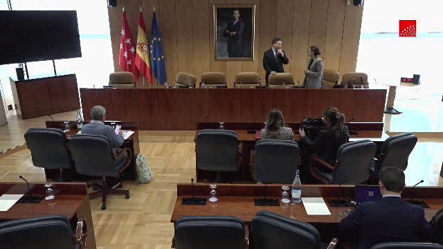 poster Sesión de la Comisión de Presupuestos y Hacienda