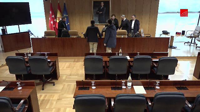 poster Sesión de la Comisión de Vivienda, Transportes e Infraestructuras